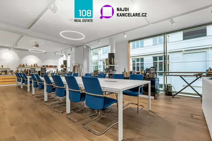 Pronájem kanceláře, Praha - Karlín, Křižíkova, 747 m2