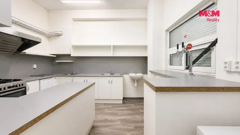 Pronájem restaurace, Louny, Náměstí Benedikta Rejta, 37 m2