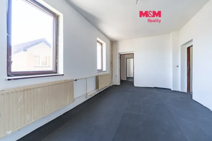 Prodej bytu 3+1, Hranice, Tovární, 61 m2