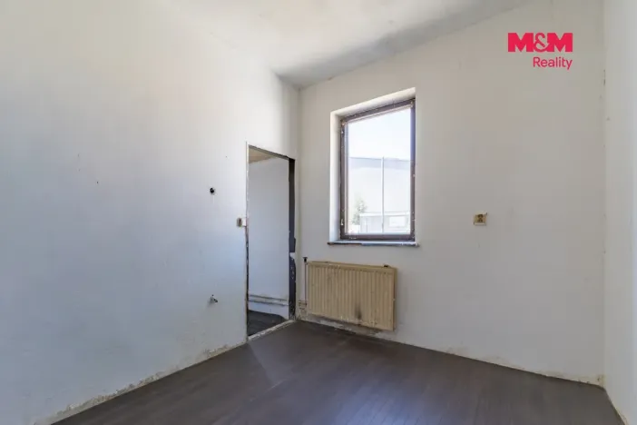 Prodej bytu 3+1, Hranice, Tovární, 61 m2