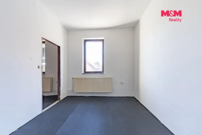 Prodej bytu 3+1, Hranice, Tovární, 61 m2