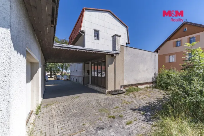 Prodej bytu 3+1, Hranice, Tovární, 61 m2