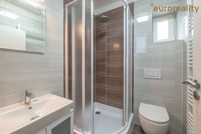 Prodej bytu 2+kk, Tachov, Na Třešňovce, 37 m2