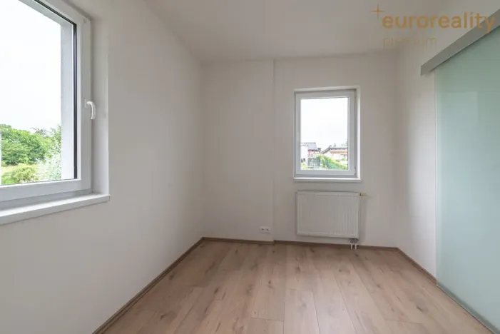 Prodej bytu 2+kk, Tachov, Na Třešňovce, 37 m2