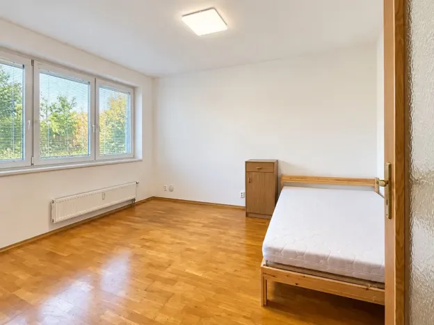 Pronájem bytu 1+kk, Praha - Troja, Vřesová, 26 m2