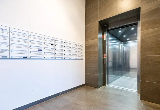 Prodej bytu 1+kk, Praha - Háje, Sochorcova, 33 m2