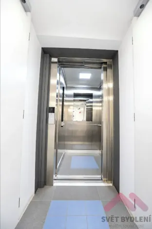 Pronájem bytu 2+kk, Praha - Žižkov, Kubelíkova, 45 m2