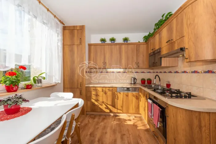 Prodej bytu 3+1, Trutnov - Horní Staré Město, Úpská, 69 m2