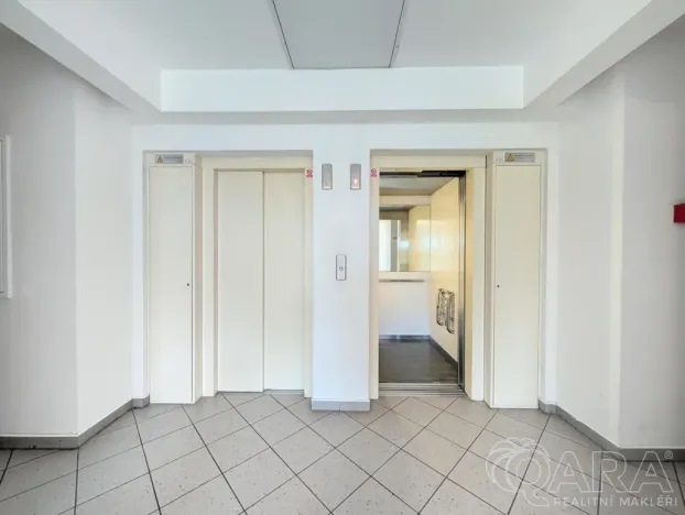 Prodej bytu 1+kk, Praha - Záběhlice, Ve slatinách, 30 m2