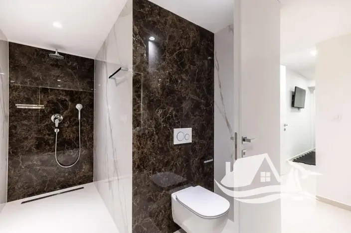 Prodej vily, Podstrana, Chorvatsko, 390 m2
