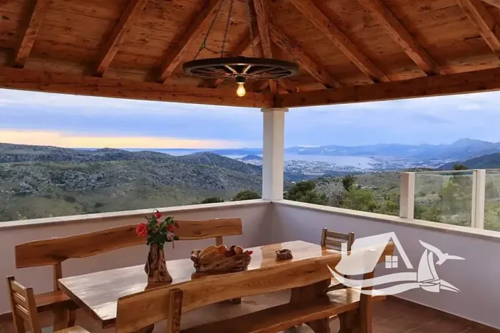 Prodej vily, Split, Chorvatsko, Gornje Sitno - Dom Umberto Girometta, 500 m2