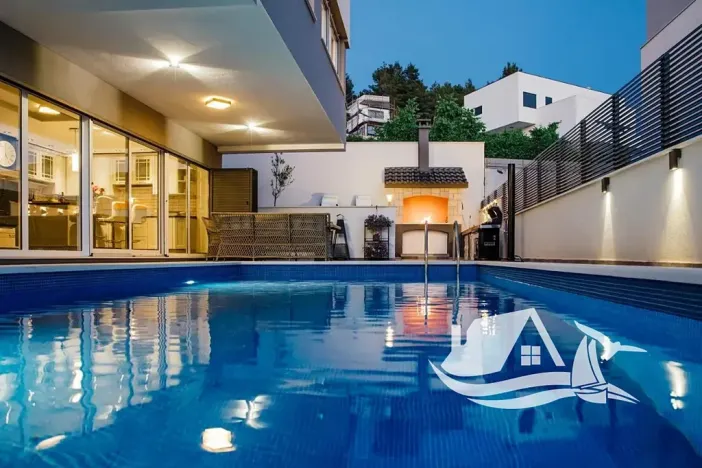 Prodej vily, Podstrana, Chorvatsko, 220 m2