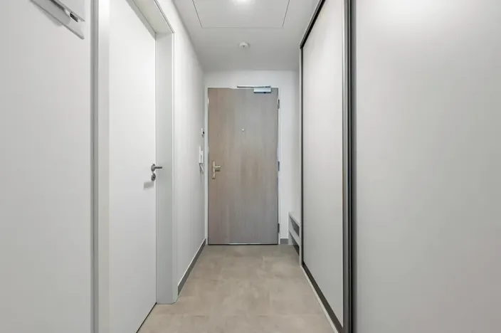 Pronájem bytu 1+kk, Praha - Hloubětín, Poděbradská, 32 m2