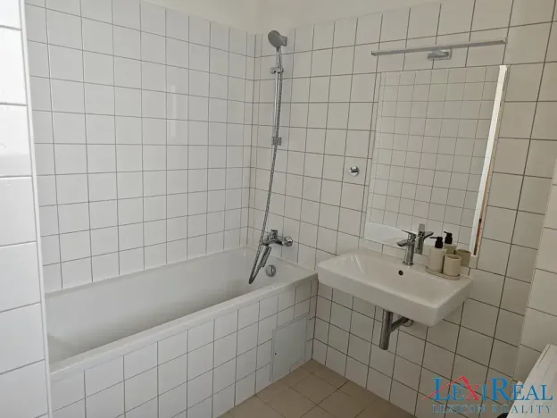 Pronájem bytu 3+kk, Praha - Bubeneč, náměstí Svobody, 90 m2
