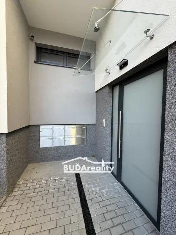 Pronájem kanceláře, Otrokovice, tř. Osvobození, 12 m2