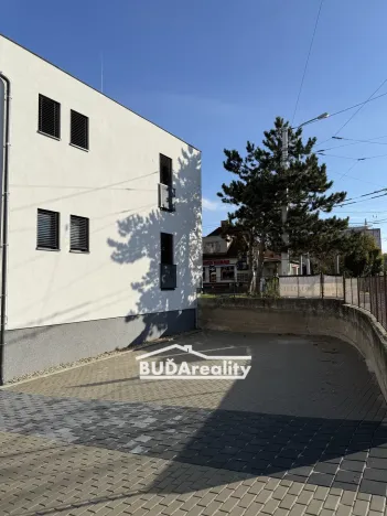 Pronájem kanceláře, Otrokovice, tř. Osvobození, 12 m2