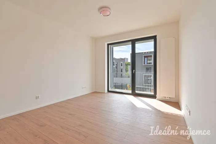Pronájem bytu 1+kk, Brno - Maloměřice, Pod Kavkami, 27 m2