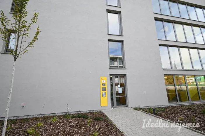 Pronájem bytu 1+kk, Brno - Maloměřice, Pod Kavkami, 27 m2