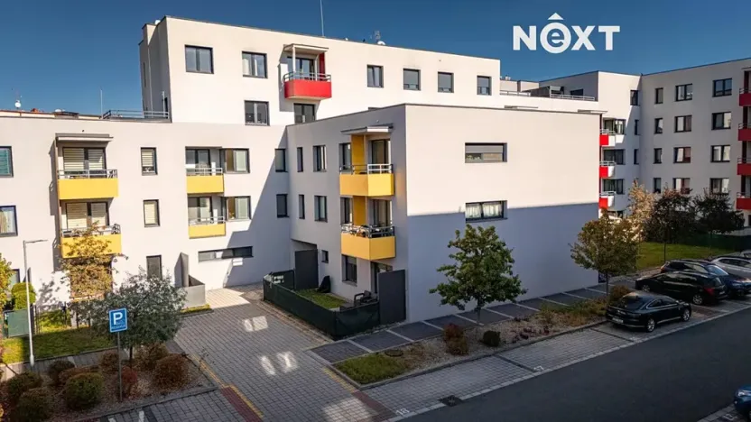 Pronájem bytu 2+kk, Pardubice, Bratranců Veverkových, 46 m2