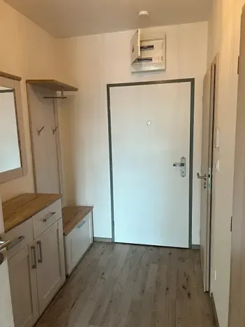 Pronájem bytu 2+kk, Horoměřice, Velvarská, 53 m2