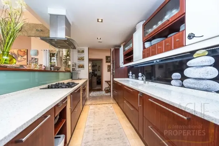 Prodej rodinného domu, Hostivice, U Lindbetonky, 245 m2