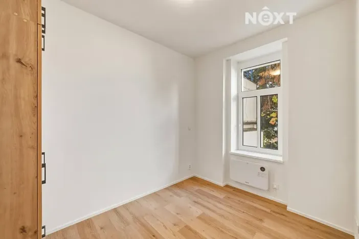 Pronájem bytu 2+kk, Praha - Vysočany, Kolmá, 34 m2