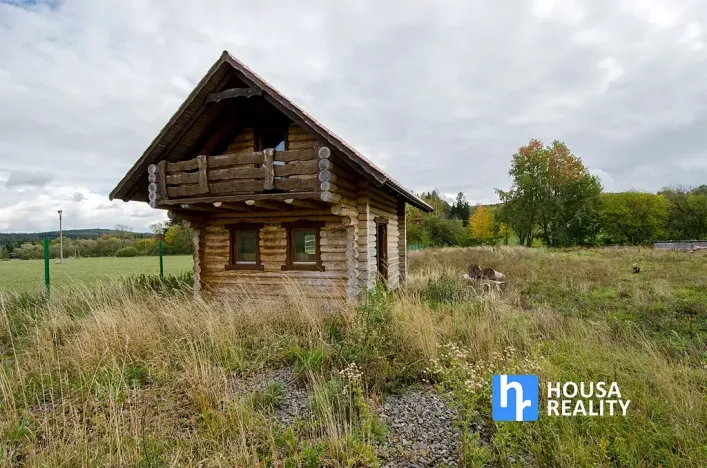 Prodej výrobních prostor, Strašín, 10239 m2