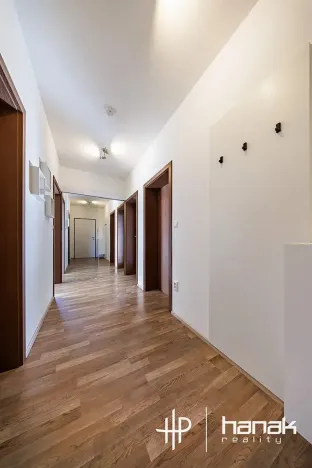 Pronájem bytu 2+1, Olomouc, gen. Píky, 63 m2