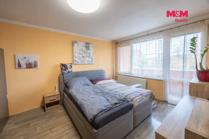 Prodej bytu 1+1, Klatovy - Klatovy IV, Za Tratí, 42 m2