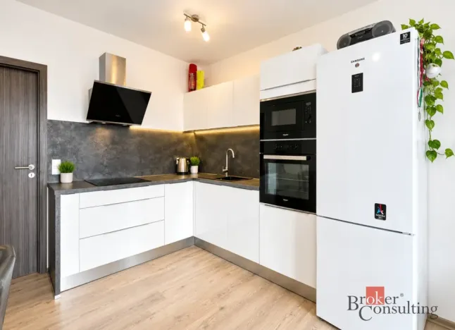 Prodej bytu 2+kk, Zbůch, U Trati, 48 m2