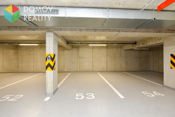 Pronájem garáže, 18 m², U Židovského hřbitova, Beroun