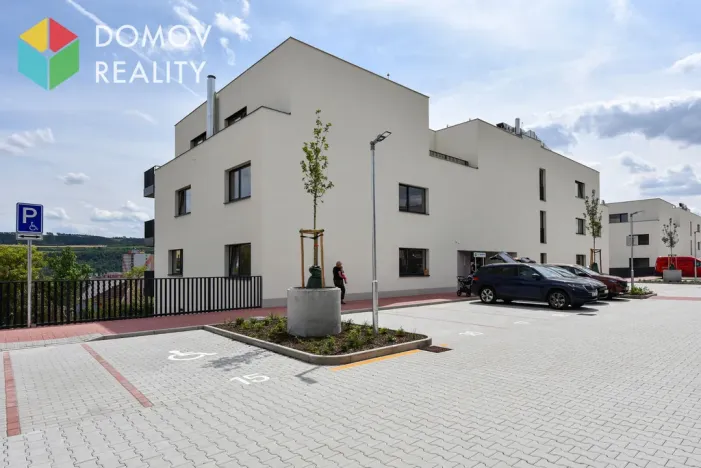 Pronájem garážového stání, Beroun, U Židovského hřbitova, 18 m2