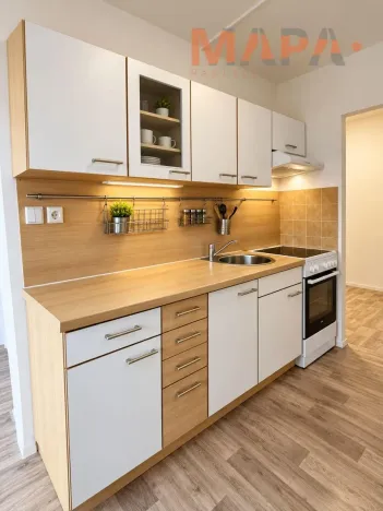 Pronájem bytu 3+1, Klášterec nad Ohří - Miřetice u Klášterce nad Ohří, Jana Ámose Komenského, 76 m2