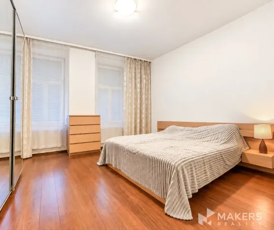 Prodej ubytování, Praha - Smíchov, Plzeňská, 70 m2