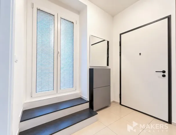 Prodej ubytování, Praha - Smíchov, Plzeňská, 70 m2