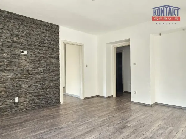 Prodej bytu 2+1, Jindřichův Hradec - Otín, 57 m2