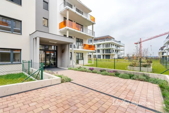 Pronájem bytu 2+kk, Praha - Dolní Chabry, K Beranovu, 50 m2