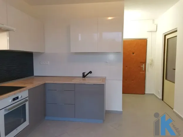 Pronájem bytu 1+1, Prostějov, Edvarda Valenty, 36 m2