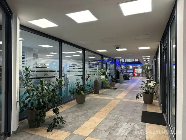 Pronájem komerčního prostoru, 46 m², Zarámí, Zlín