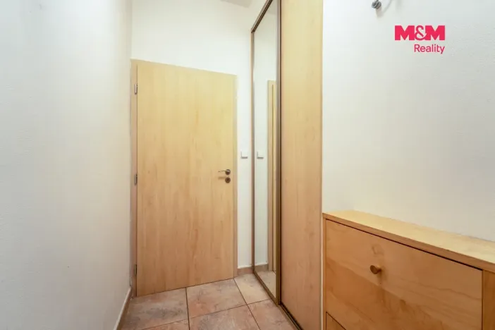 Prodej bytu 2+kk, Praha - Holešovice, U městských domů, 42 m2