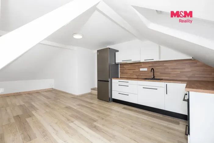 Pronájem bytu 3+kk, Pardubice, Zelenobranská, 99 m2