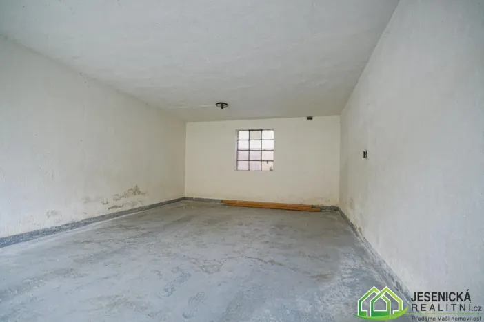 Prodej garáže, Vidnava, Smetanova, 27 m2