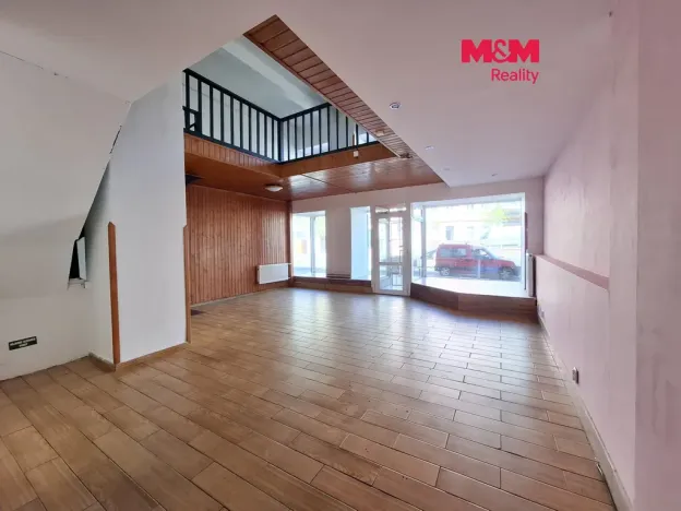 Prodej komerčního prostoru, 120 m², Sokolovská, Karlovy Vary, Rybáře