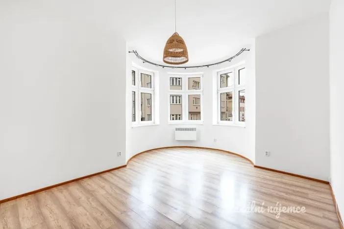 Pronájem bytu 2+1, Praha - Smíchov, Pod Barvířkou, 52 m2