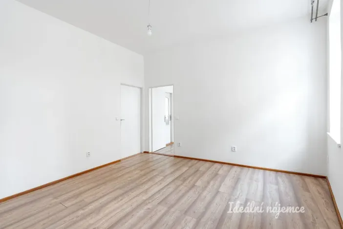Pronájem bytu 2+1, Praha - Smíchov, Pod Barvířkou, 52 m2