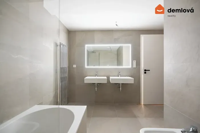 Pronájem bytu 3+kk, Ostrava, Na Burni, 79 m2