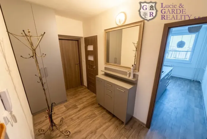 Pronájem bytu 2+1, Tábor, Sezimova, 58 m2