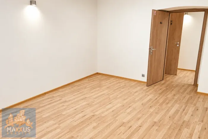 Prodej kanceláře, Praha - Holešovice, Jirečkova, 65 m2