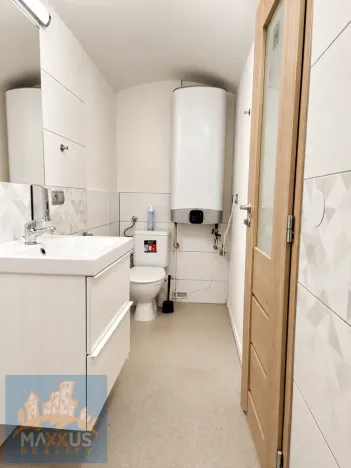 Prodej kanceláře, Praha - Holešovice, Jirečkova, 65 m2