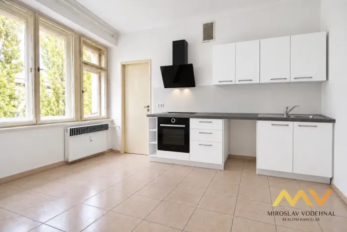 Pronájem bytu 3+1, Hradec Králové, Nerudova, 95 m2